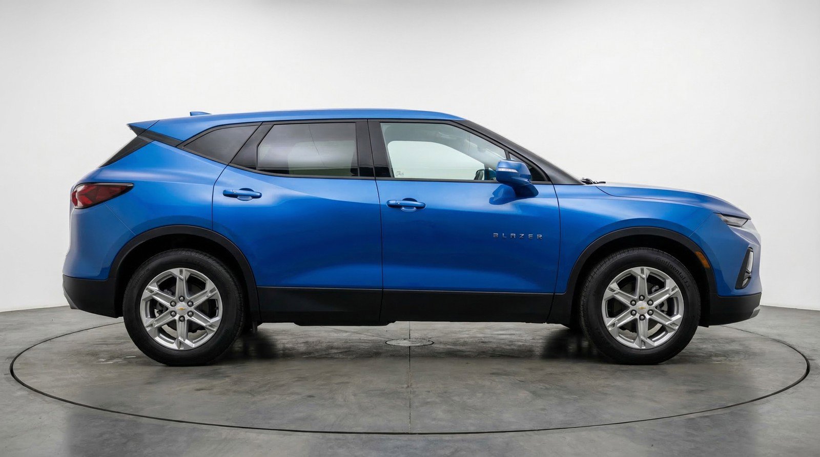 Used 2025 Chevrolet Blazer LT image 11