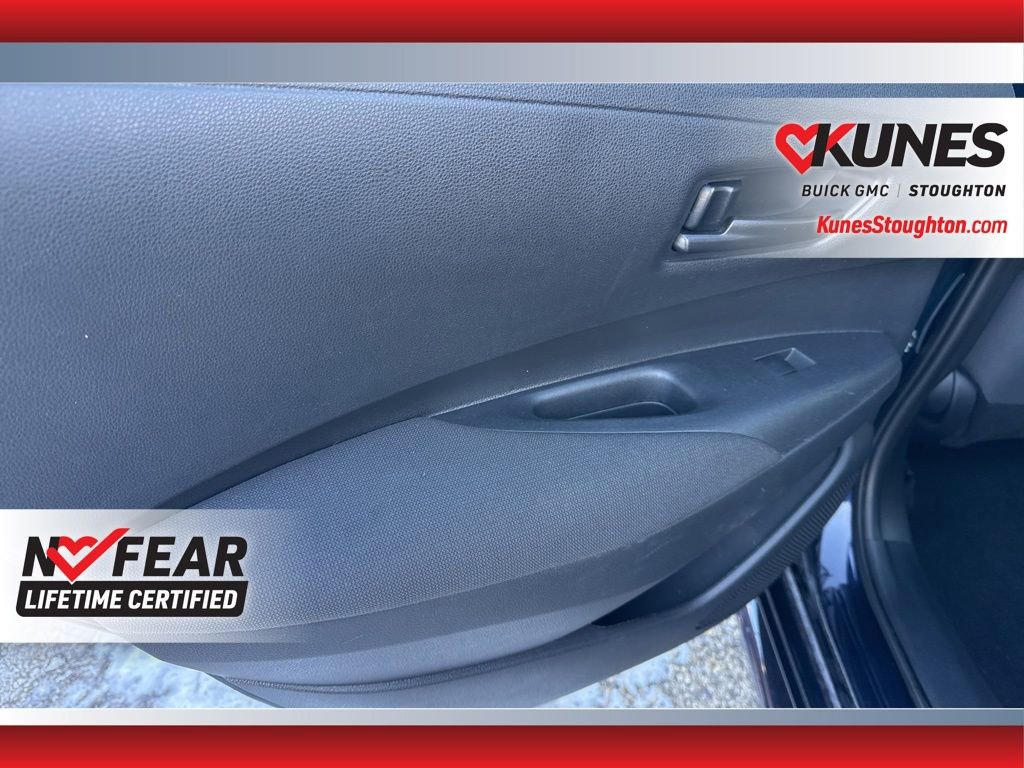 Used 2023 Toyota Corolla LE image 32