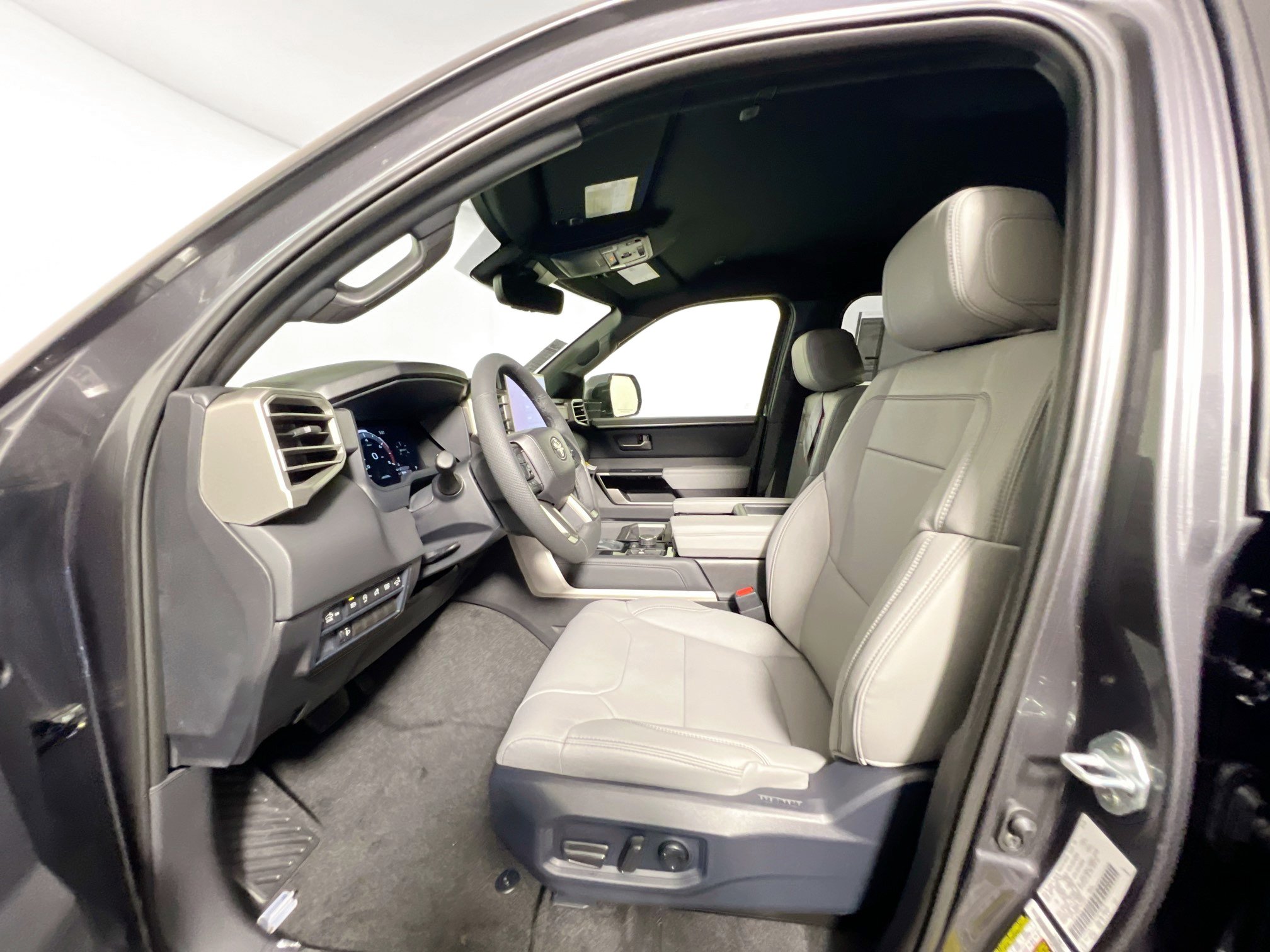 New 2026 Toyota Tundra Limited AWD/4WD image 14