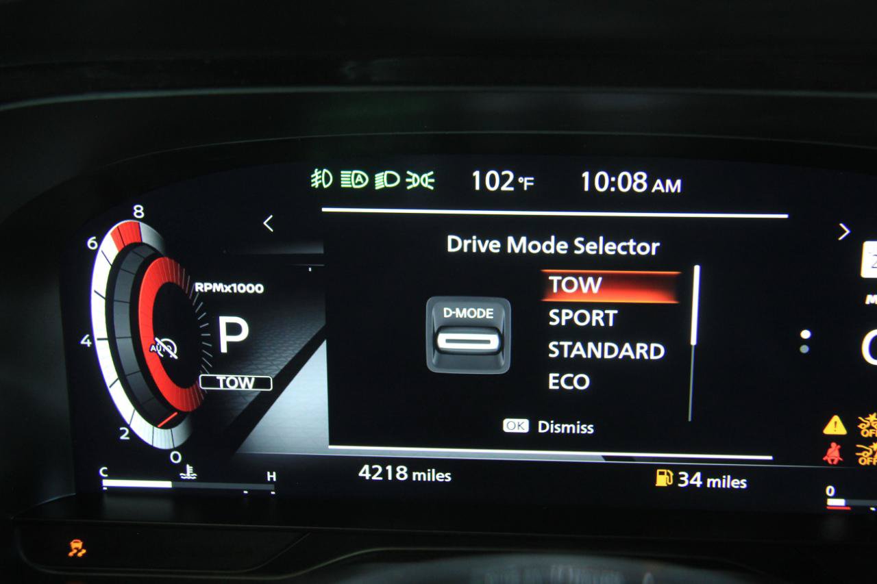 Used 2024 Nissan Pathfinder Platinum FWD image 19
