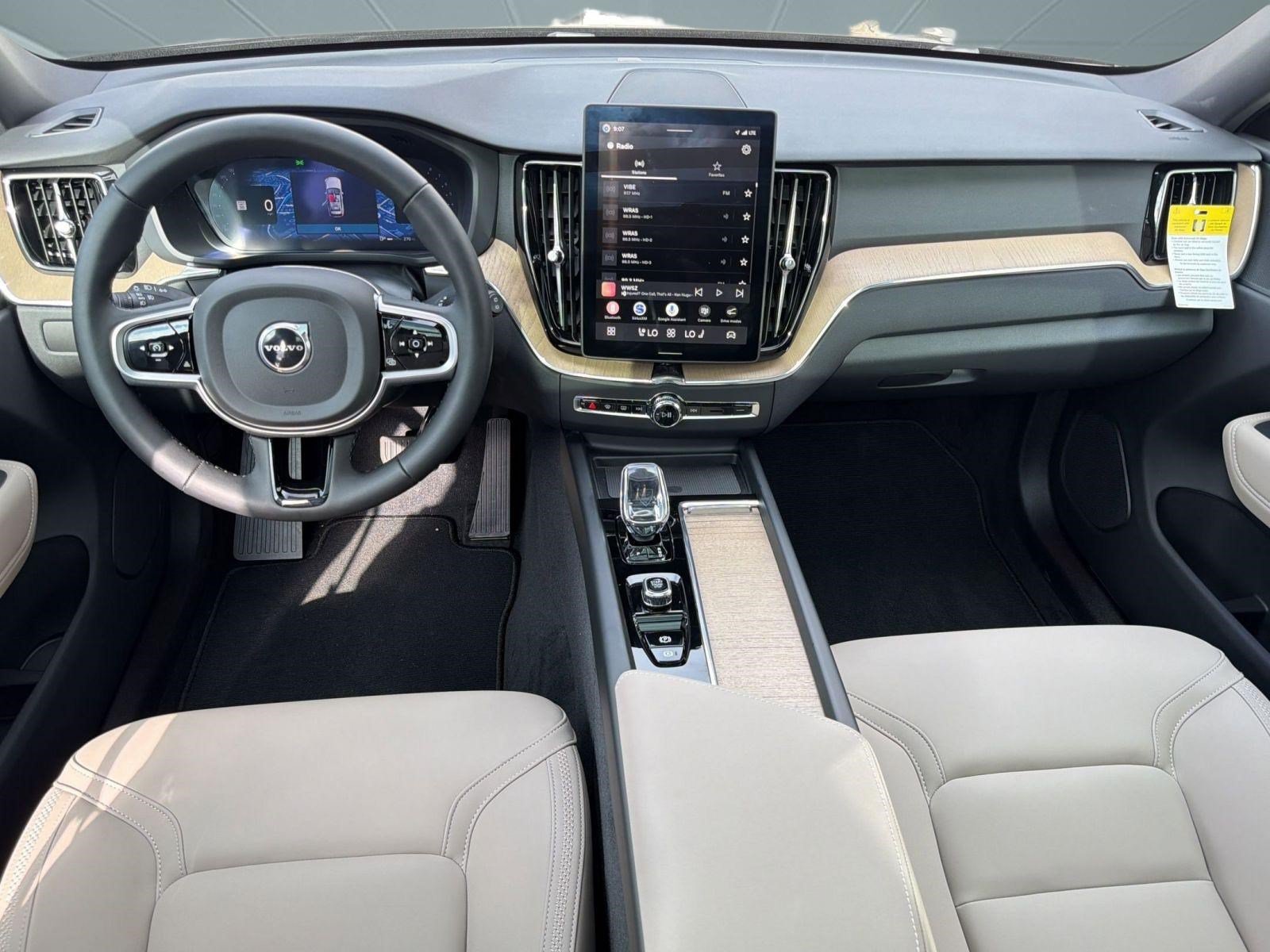 New 2026 Volvo XC60 B5 Core w/ Protection Package Premier AWD/4WD image 16