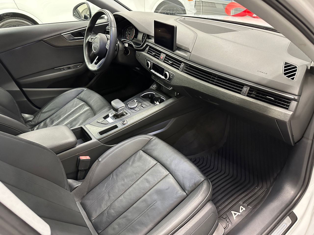 Used 2018 Audi A4 2.0T Ultra Premium w/ Convenience Package image 30