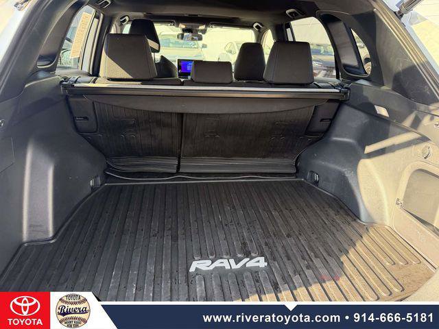 Certified 2023 Toyota RAV4 SE w/ Convenience Package AWD/4WD image 17