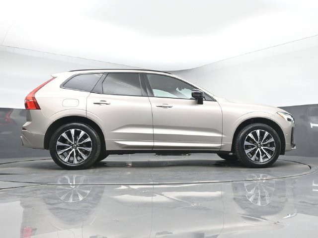 Used 2024 Volvo XC60 B5 Plus w/ Climate Package AWD/4WD image 43