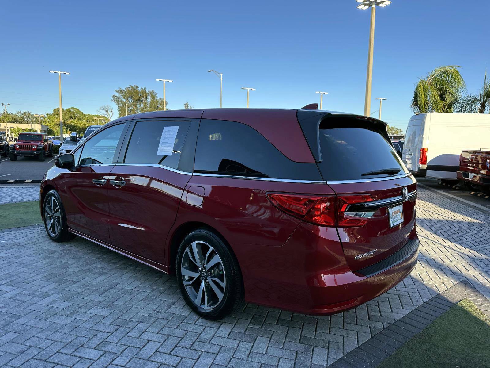Used 2023 Honda Odyssey Touring image 4