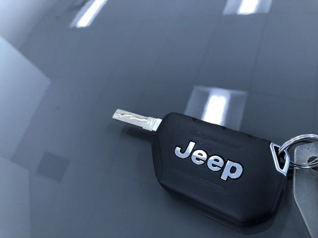 Used 2019 Jeep Wrangler Sport image 32