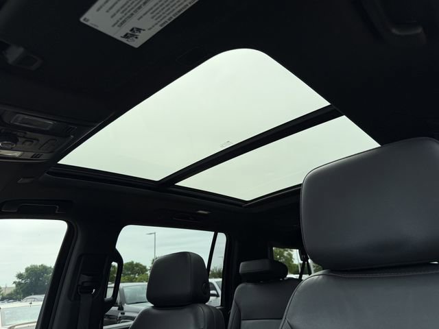 Used 2021 Chevrolet Suburban LT w/ LT Signature Package RWD image 26