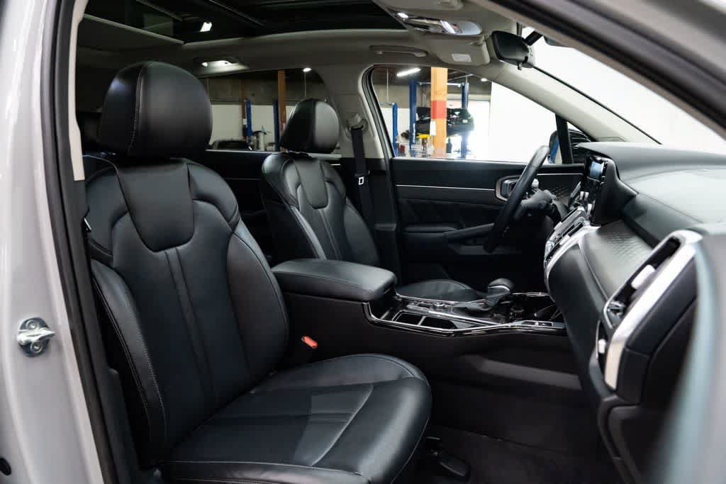 Used 2022 Kia Sorento SX AWD/4WD image 30
