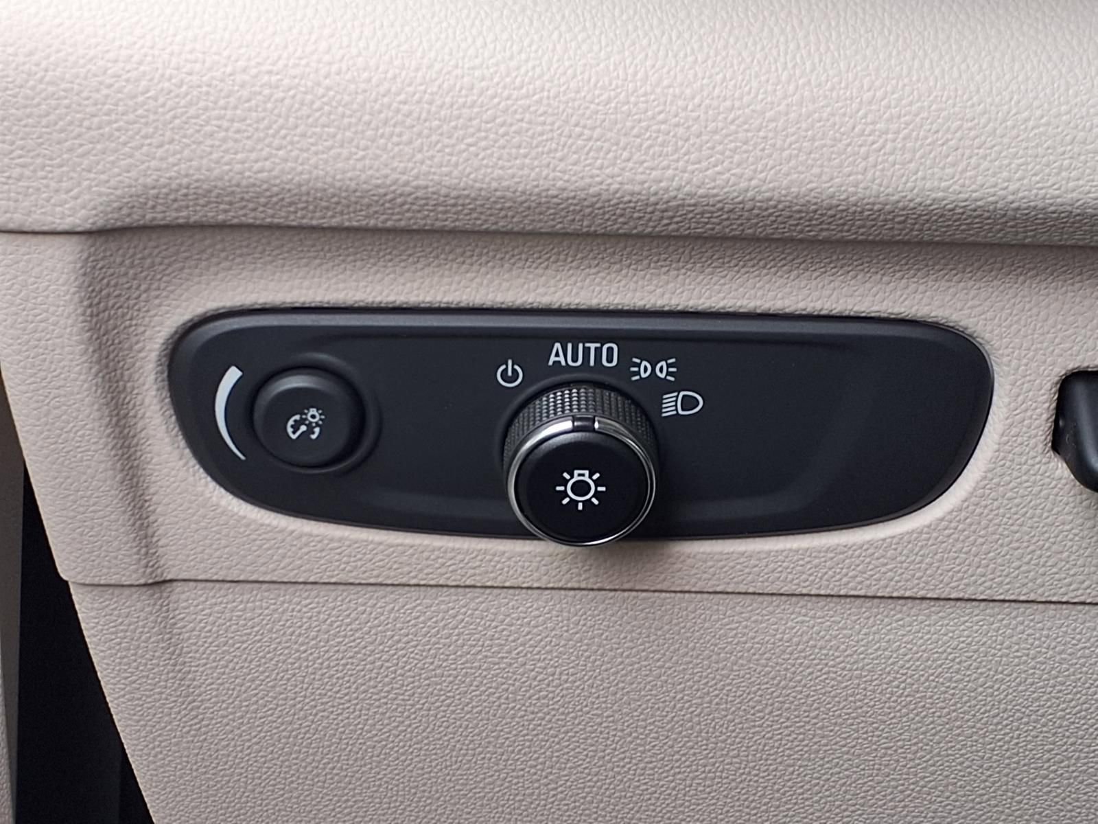 Certified 2023 Buick Envision Avenir image 11