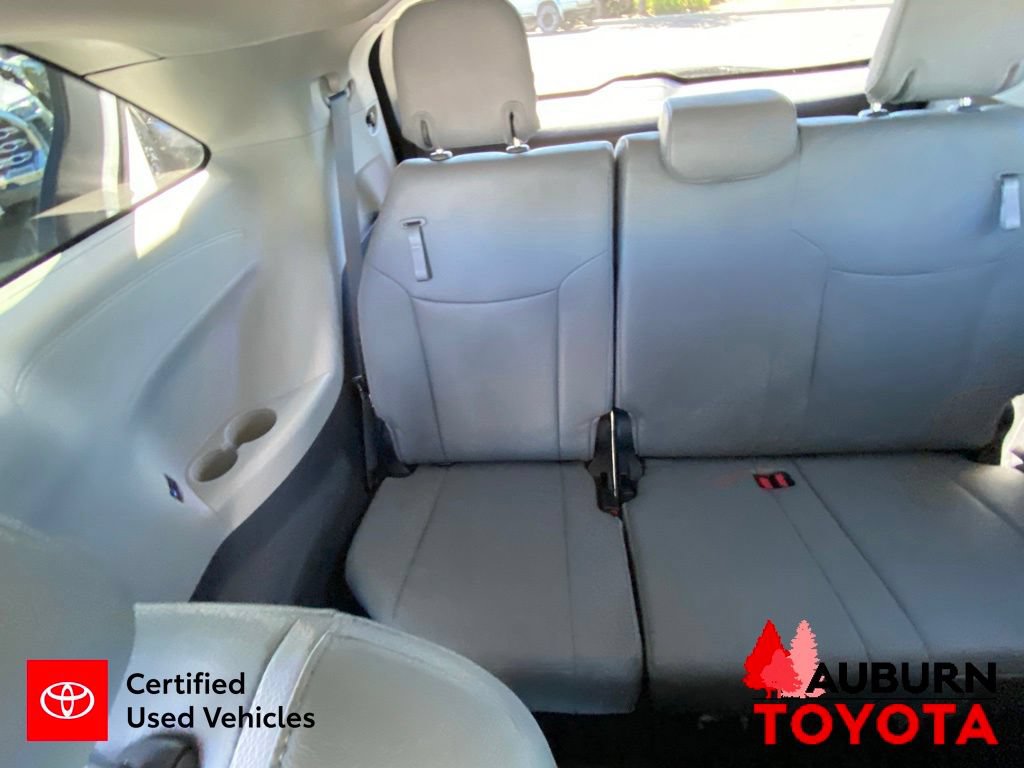 Certified 2023 Toyota Sienna XLE FWD image 20