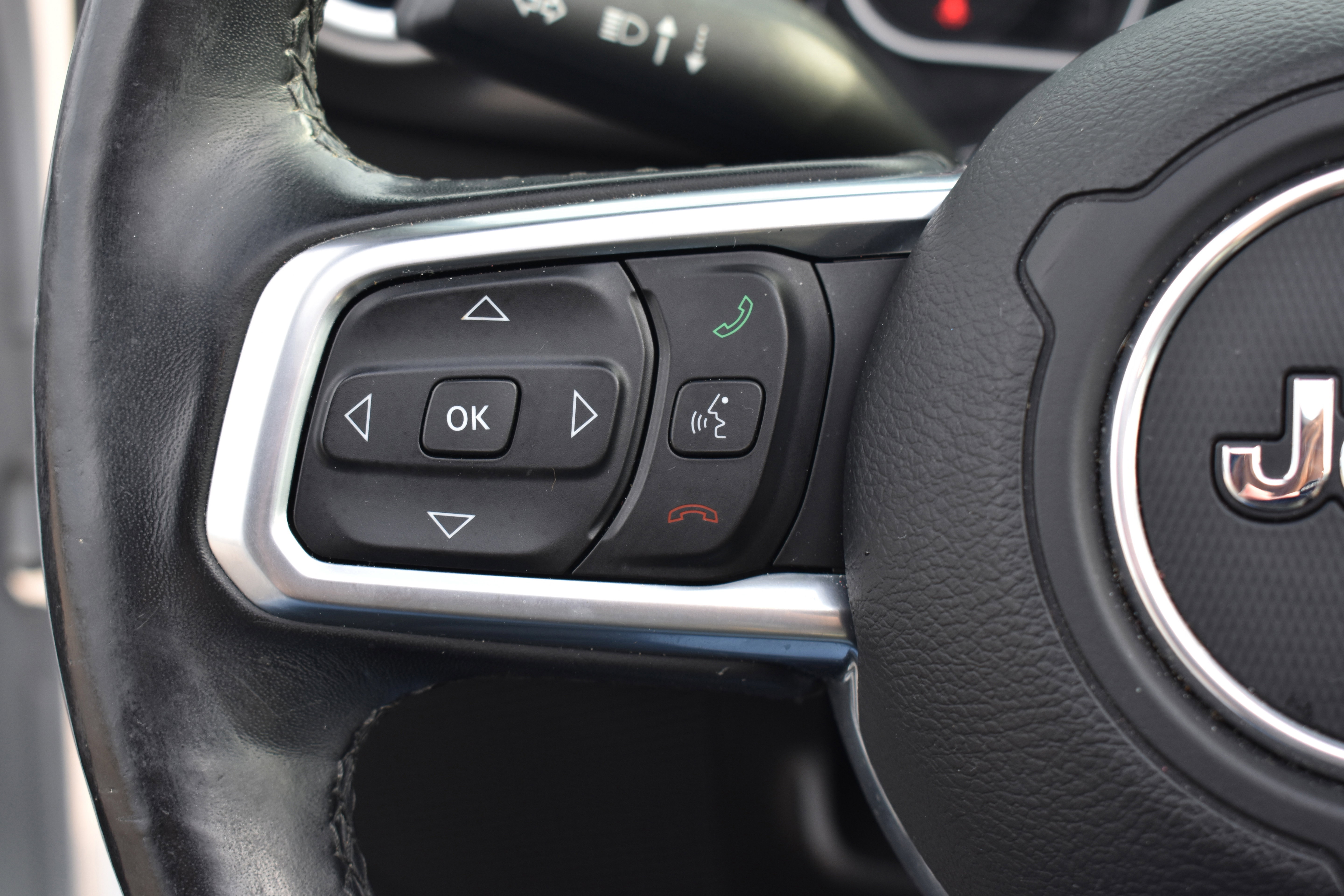 Used 2019 Jeep Wrangler Unlimited Sahara image 15