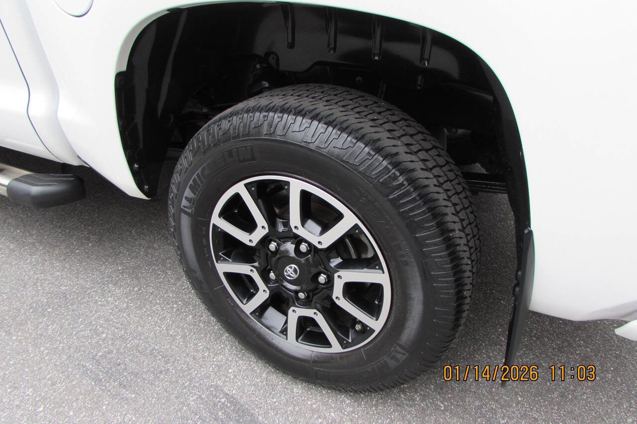 Used 2021 Toyota Tundra Limited image 12