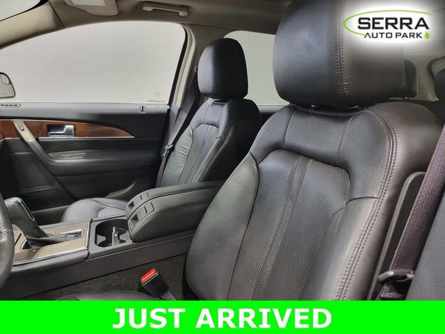 Used 2013 Lincoln MKX AWD w/ Wood Pkg image 13