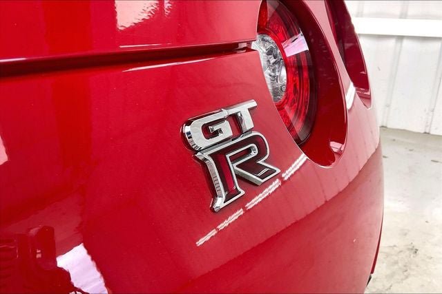 Used 2010 Nissan GT-R Premium AWD/4WD image 9
