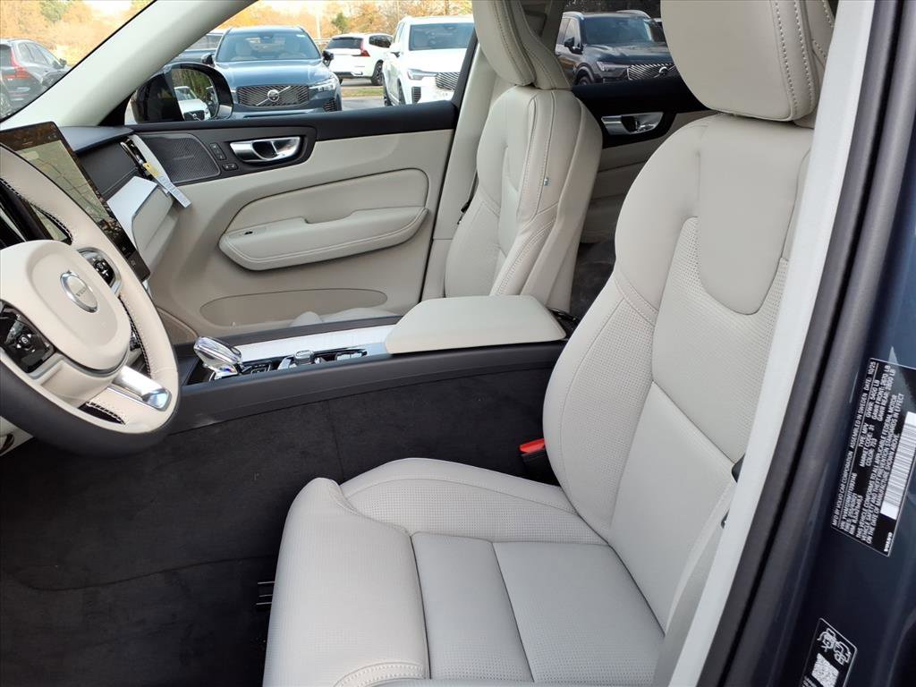 New 2026 Volvo XC60 B5 Ultra w/ Protection Package Premier image 17