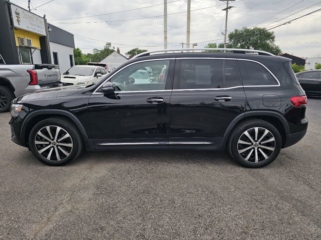 Used 2020 Mercedes-Benz GLB 250 4MATIC w/ Premium Package image 10