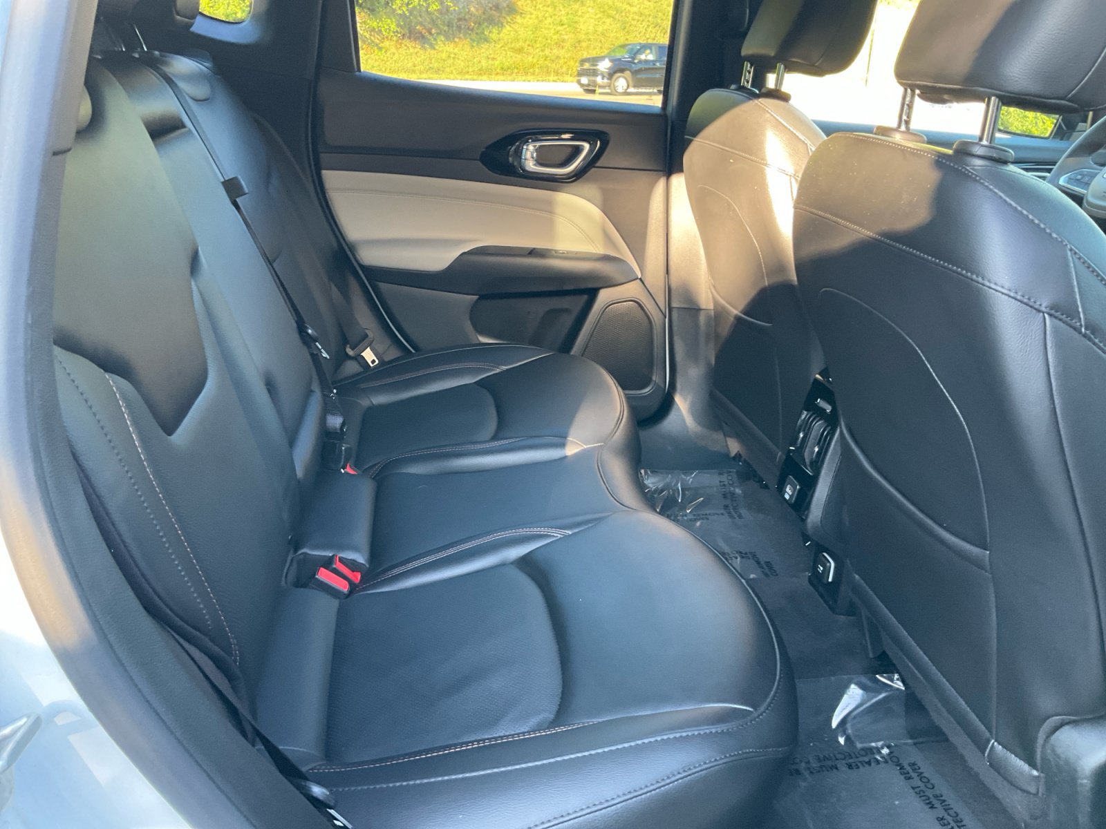 Used 2023 Jeep Compass Limited AWD/4WD image 20