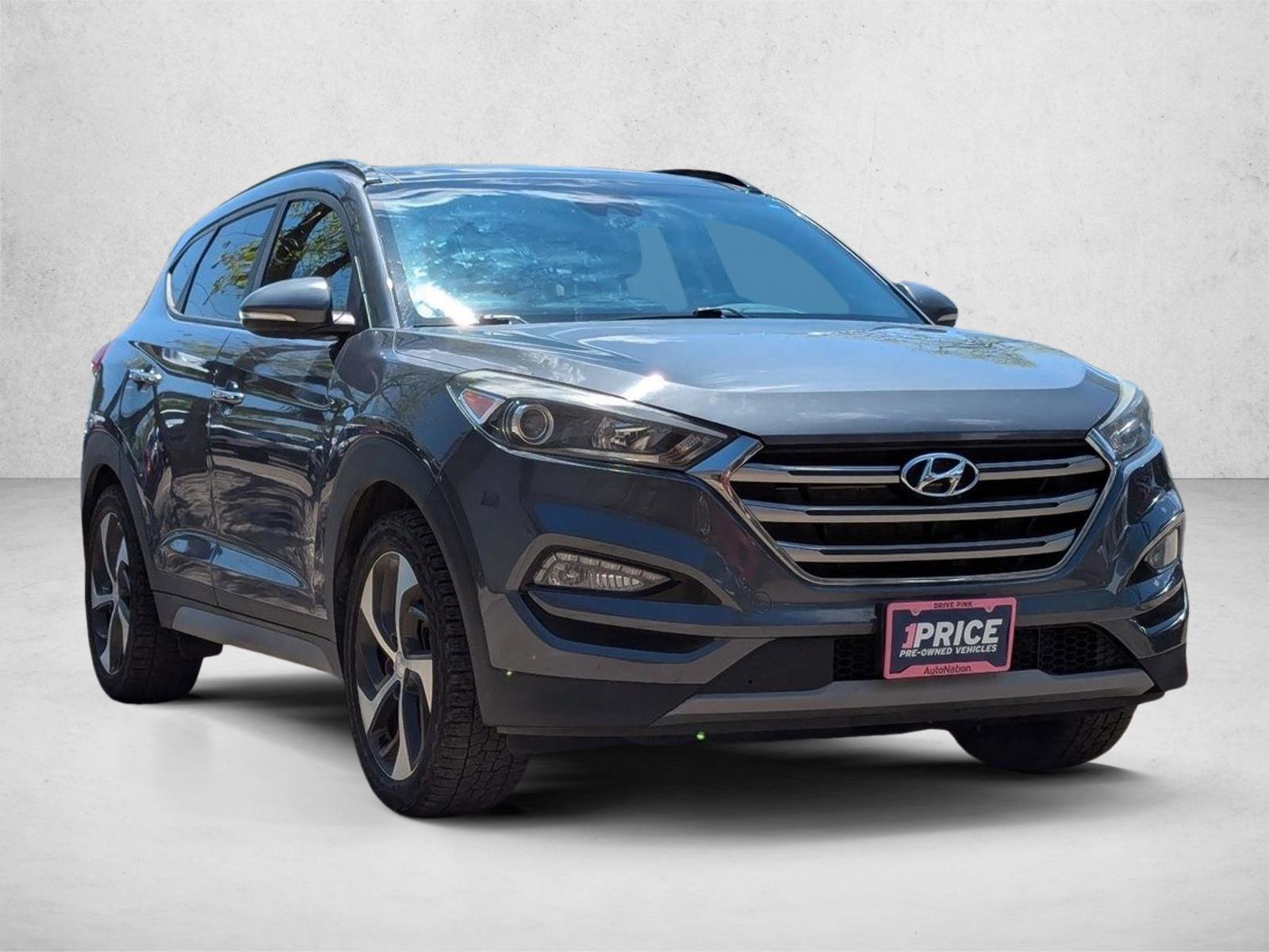 Used 2018 Hyundai Tucson Limited w/ Ultimate Package 02 AWD/4WD image 3