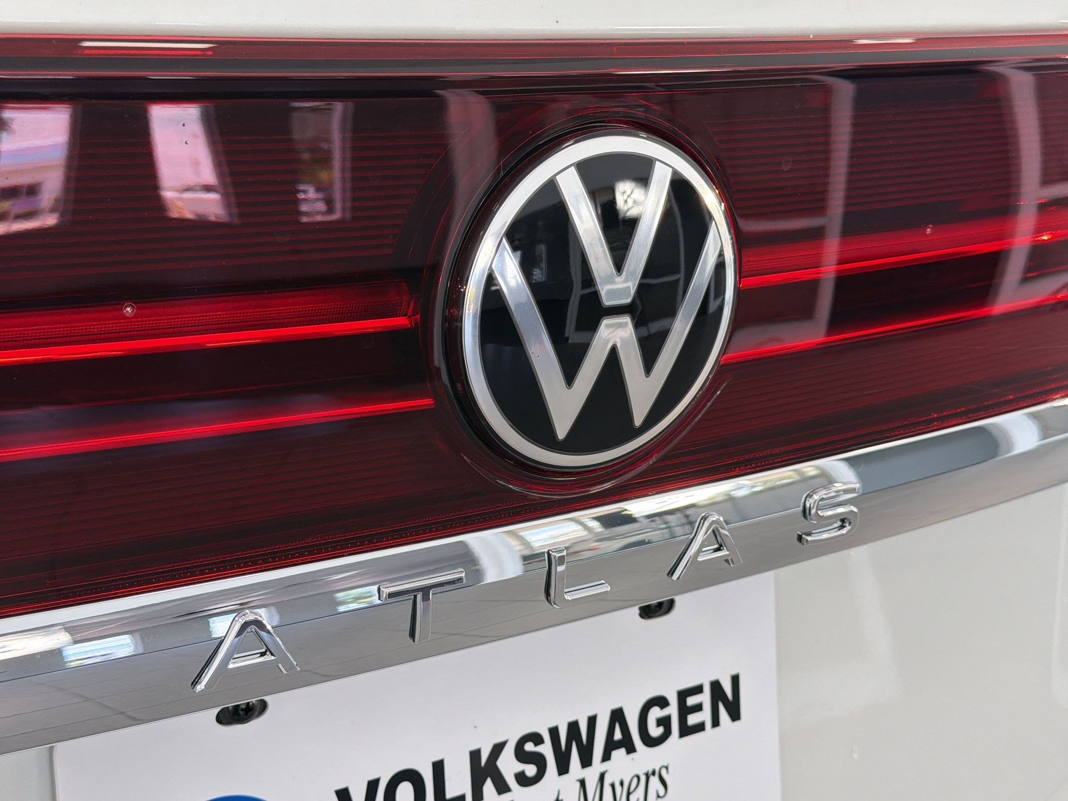 New 2026 Volkswagen Atlas SE FWD image 36