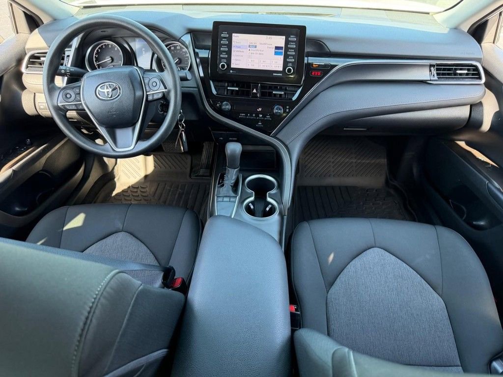 Used 2022 Toyota Camry LE FWD image 13