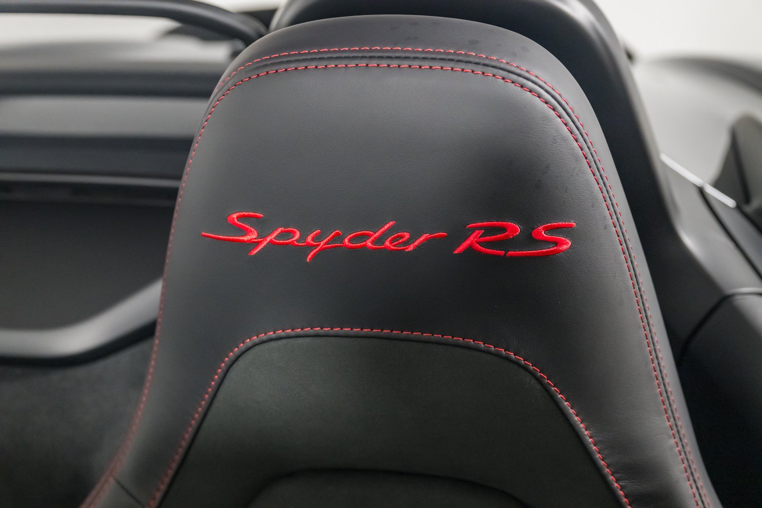 Used 2024 Porsche 718 Boxster Spyder RS w/ Light Design Package RWD image 46