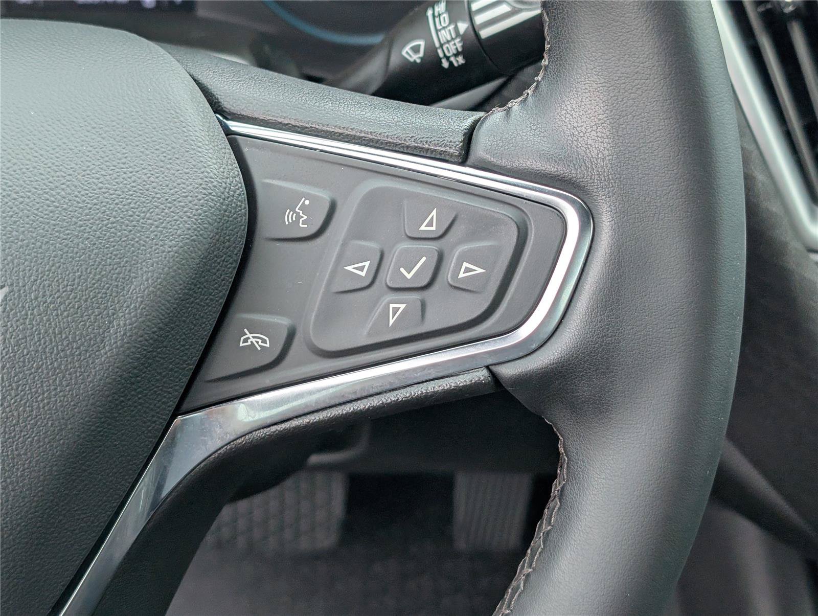 Used 2024 Chevrolet Malibu RS FWD image 22