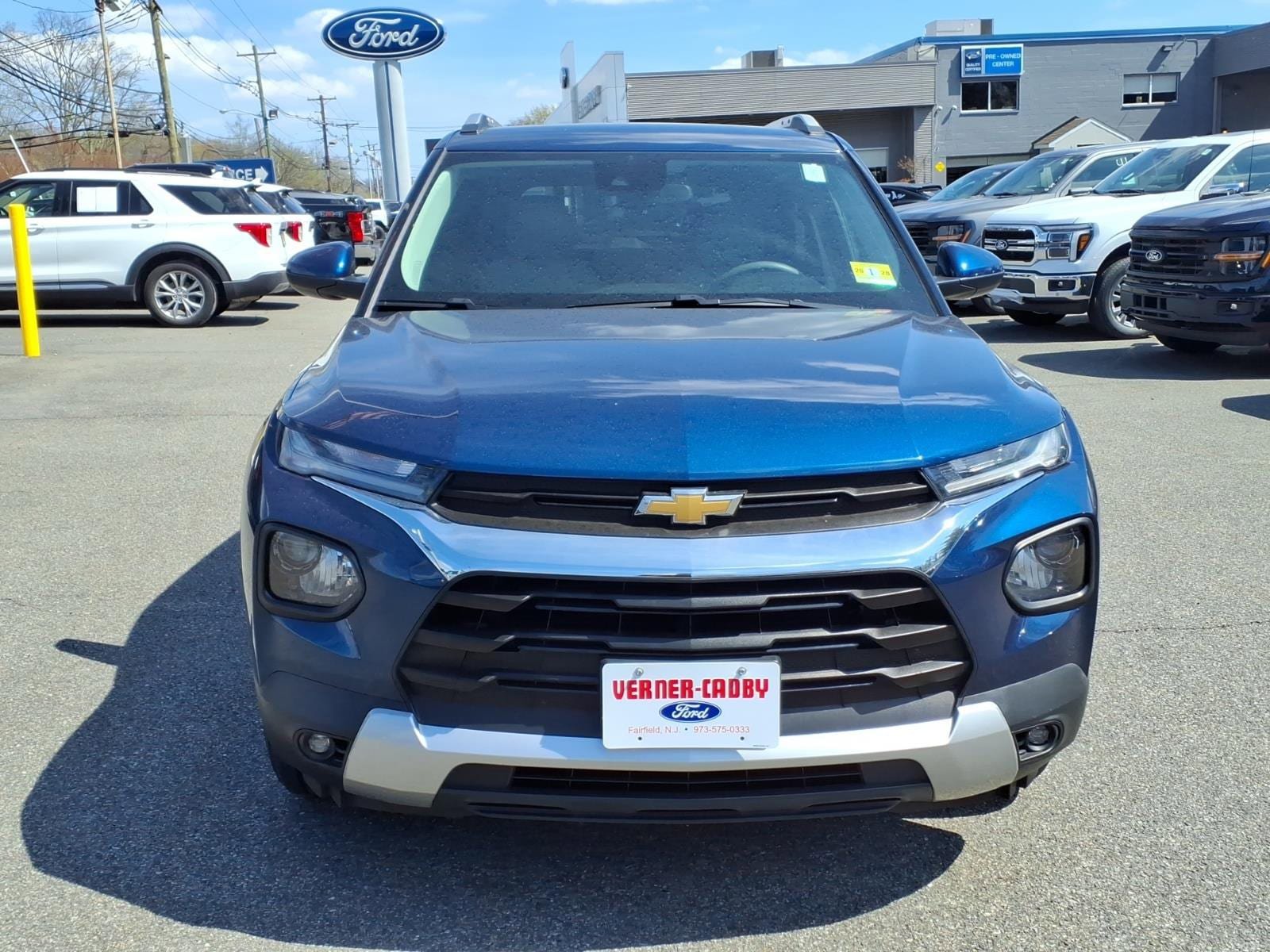 Used 2021 Chevrolet TrailBlazer LT w/ Driver Confidence Package AWD/4WD image 2