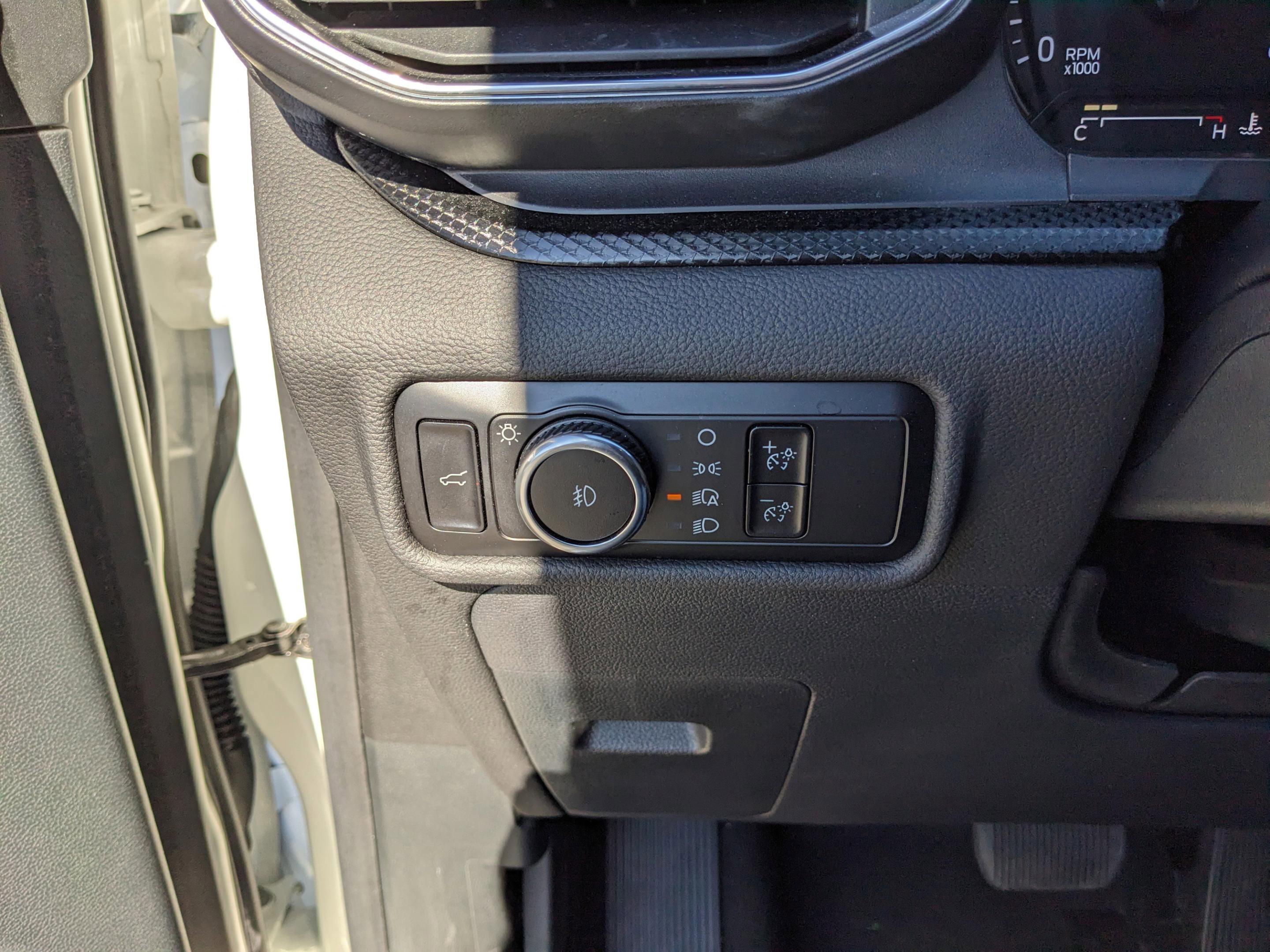 Used 2023 Ford Explorer ST-Line w/ Class IV Trailer Tow Package image 28