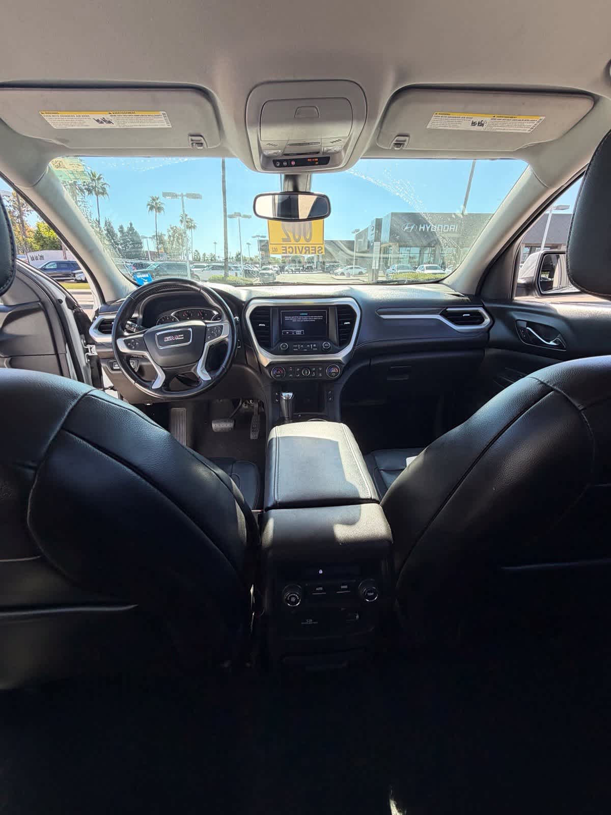 Used 2018 GMC Acadia SLT FWD image 17