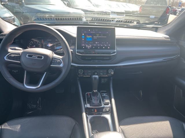 Used 2024 Jeep Compass Trailhawk AWD/4WD image 18