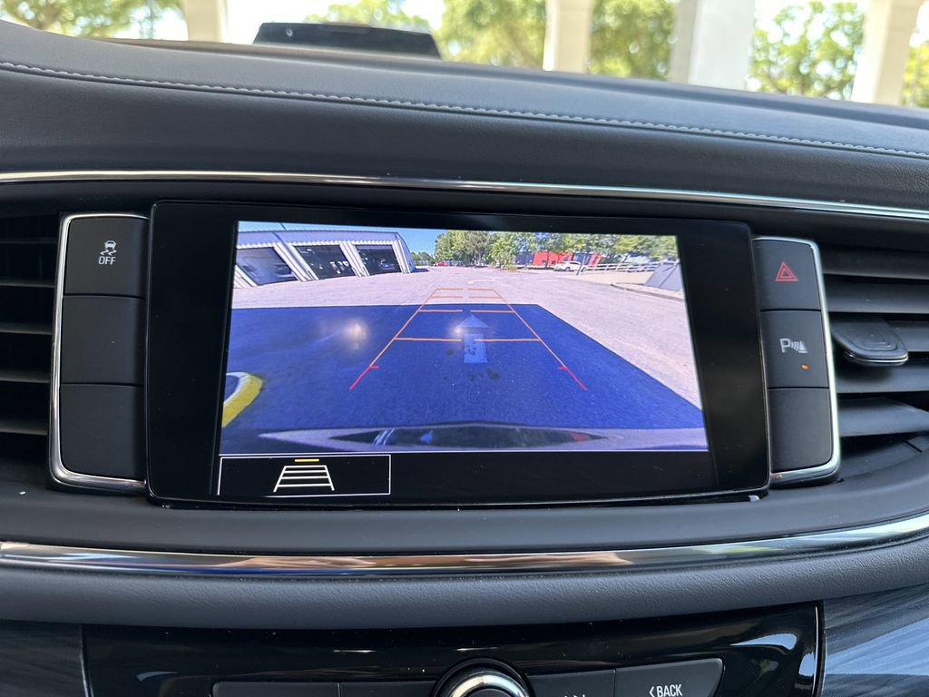 Used 2021 Buick Enclave Essence FWD image 26