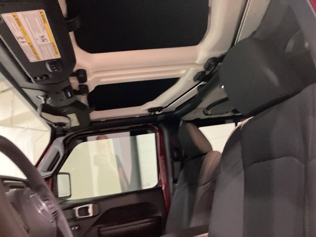 Used 2021 Jeep Gladiator Willys image 19