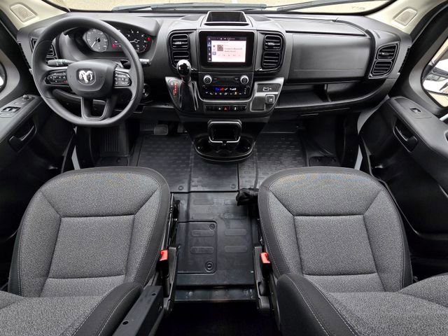Used 2025 RAM ProMaster 2500 w/ Convenience Group image 9