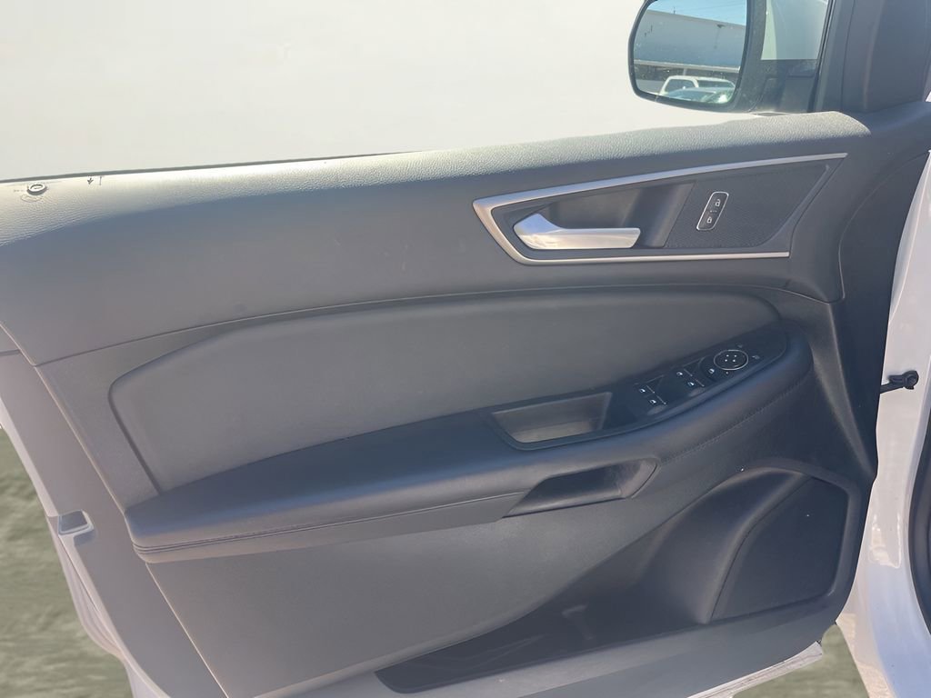 Used 2024 Ford Edge SEL image 13