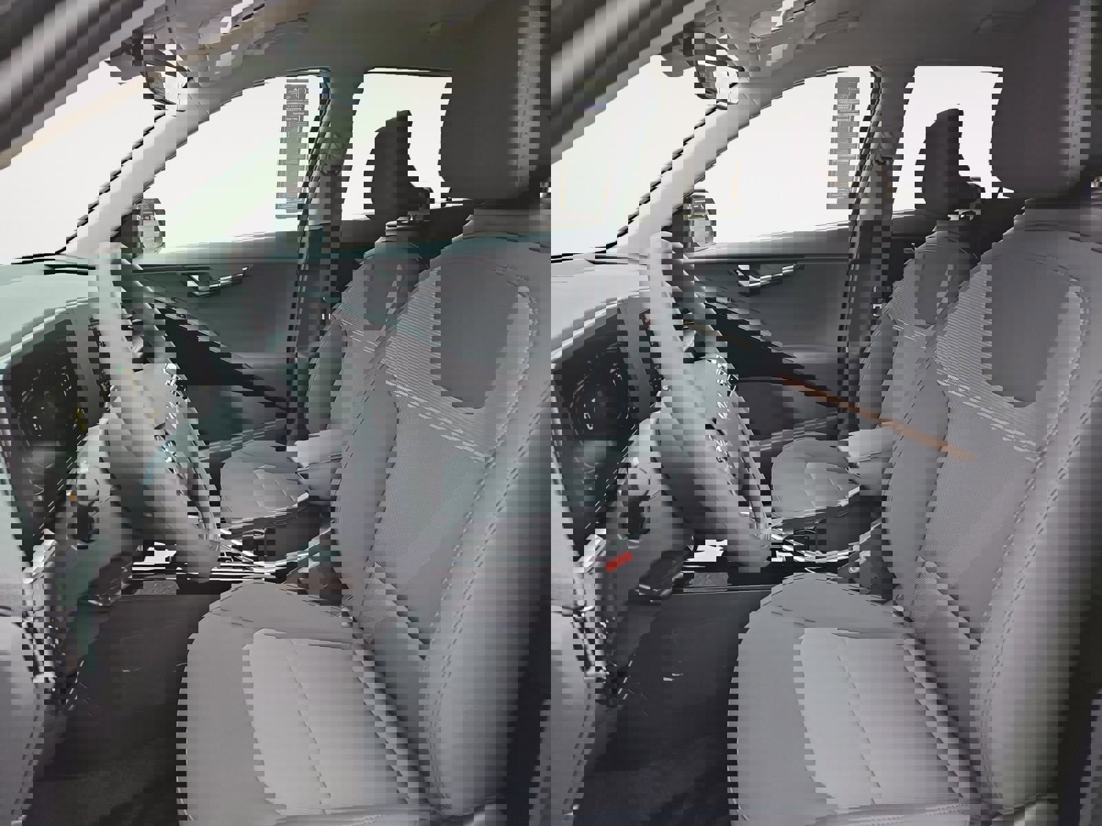 Used 2025 Kia Niro LX image 9