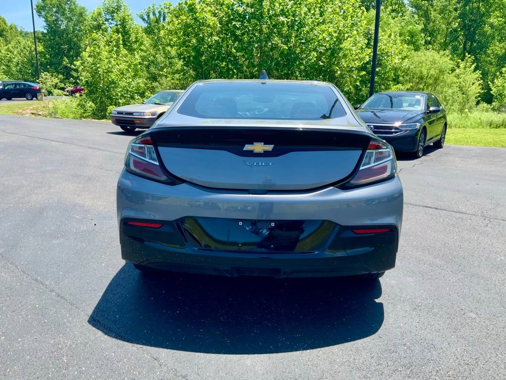 Used 2018 Chevrolet Volt LT w/ Comfort Package FWD image 12