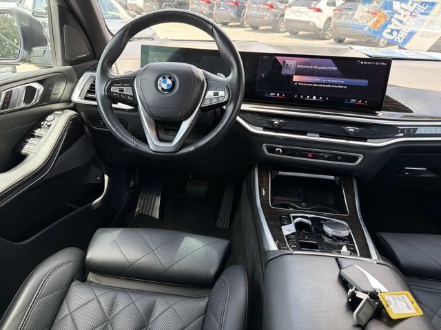 Used 2024 BMW X5 xDrive50e AWD/4WD image 23