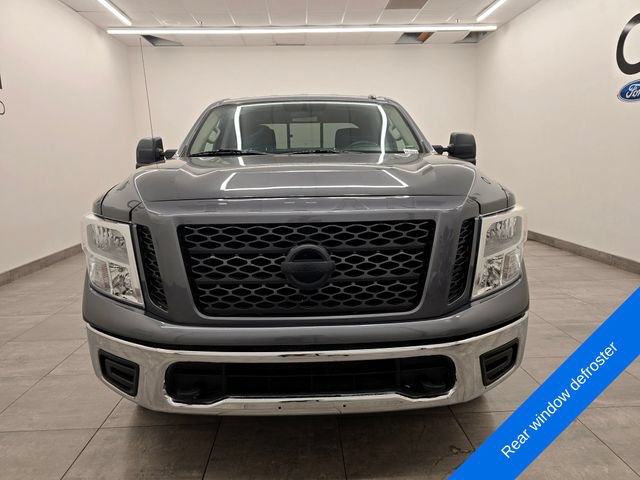 Used 2019 Nissan Titan SV AWD/4WD image 7