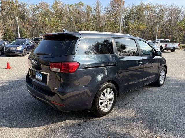 Used 2015 Kia Sedona LX w/ LX Convenience Package image 6