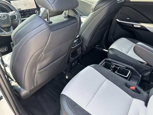 Certified 2025 Lexus TX 500h AWD image 15