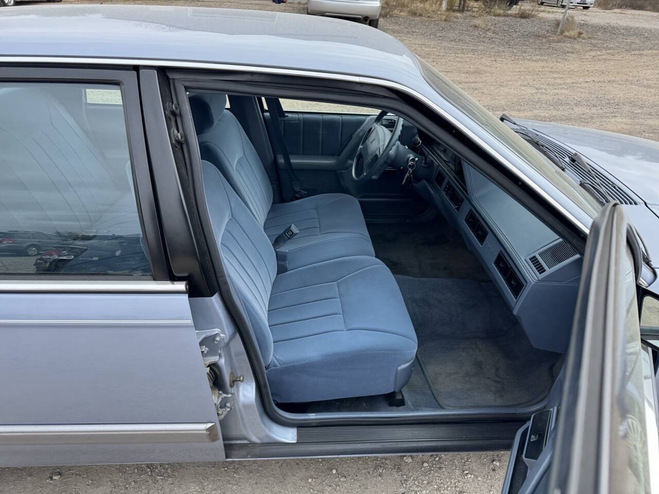 Used 1996 Oldsmobile Cutlass Ciera SL FWD image 27