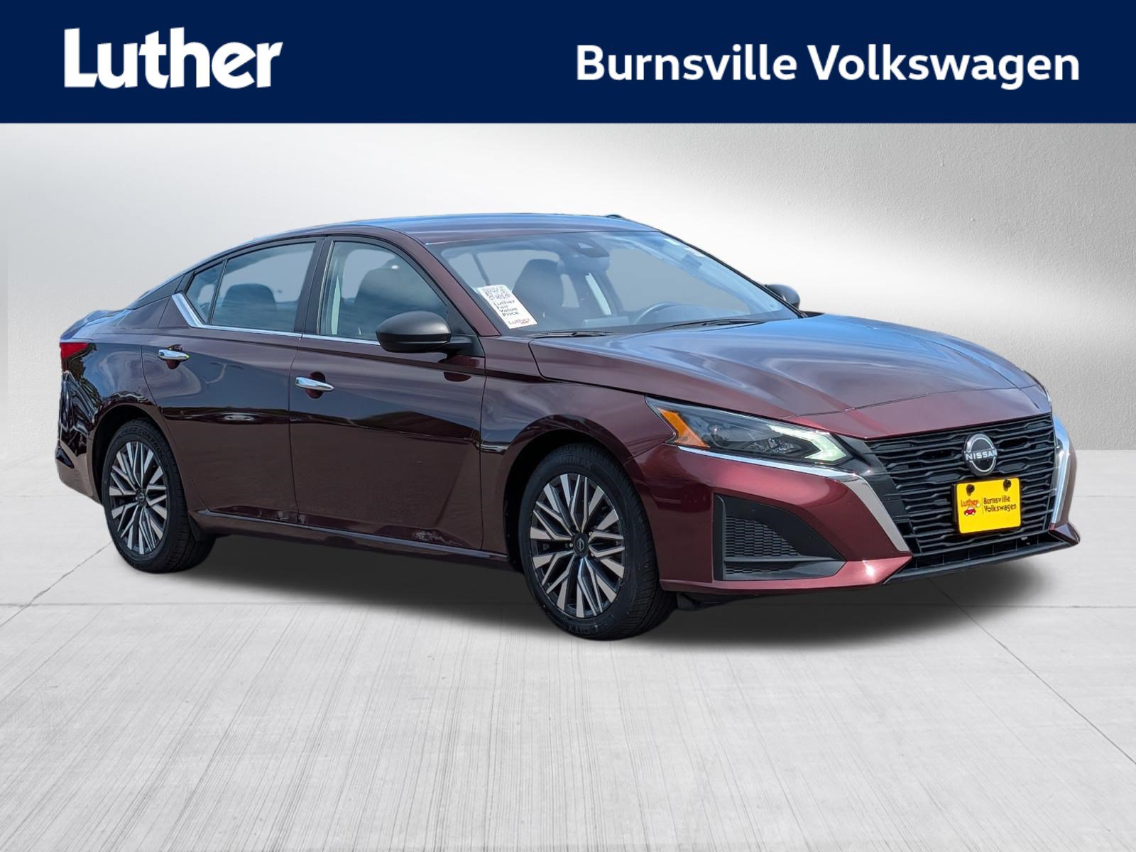 Used 2024 Nissan Altima 2.5 SV