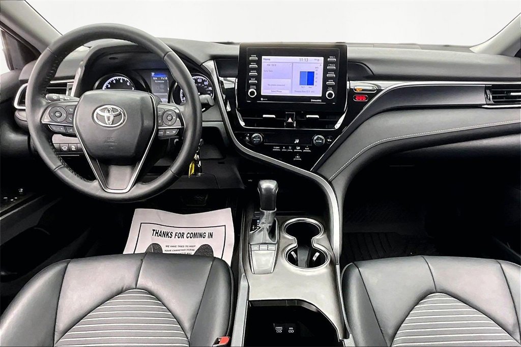 Used 2023 Toyota Camry SE image 16