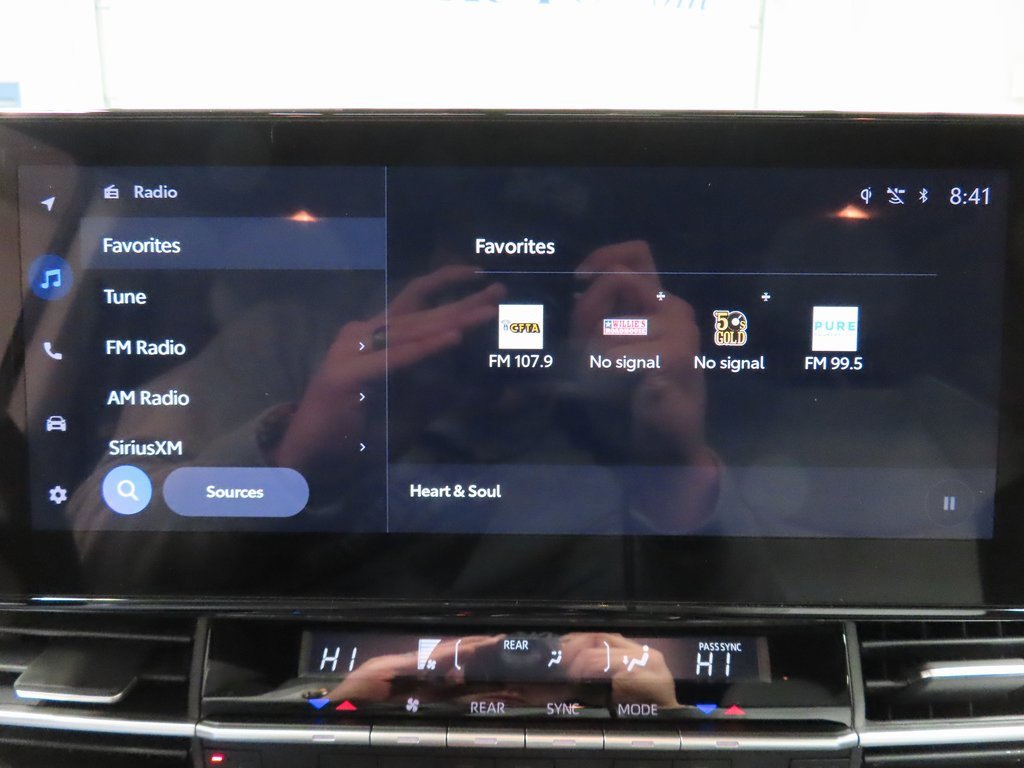 Used 2025 Toyota Sienna XSE image 16