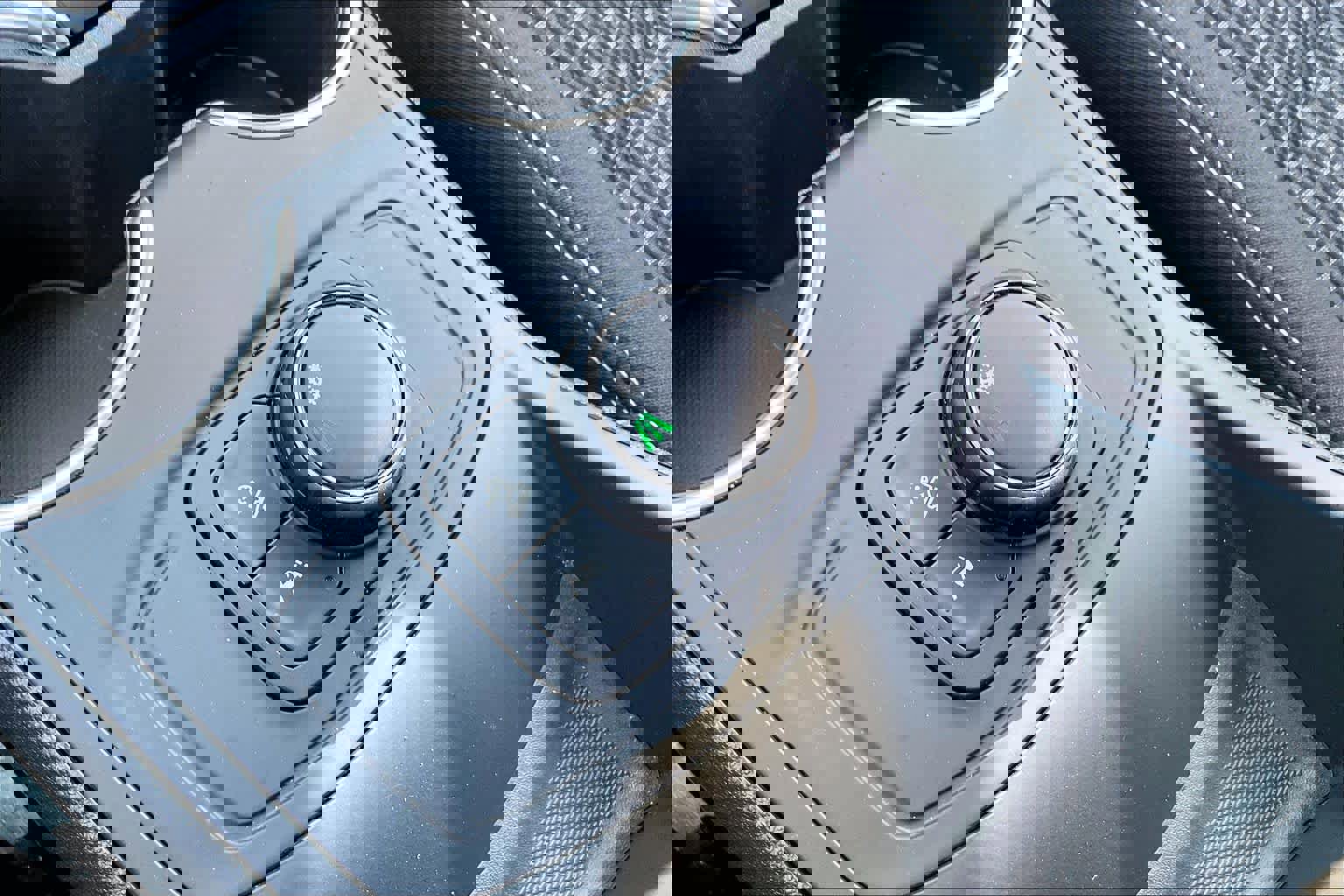 Used 2024 GMC Terrain SLE image 35