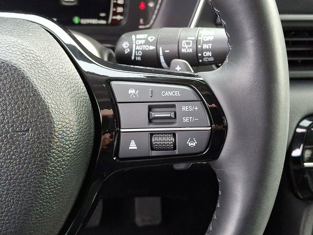 Used 2025 Honda Pilot Elite image 25