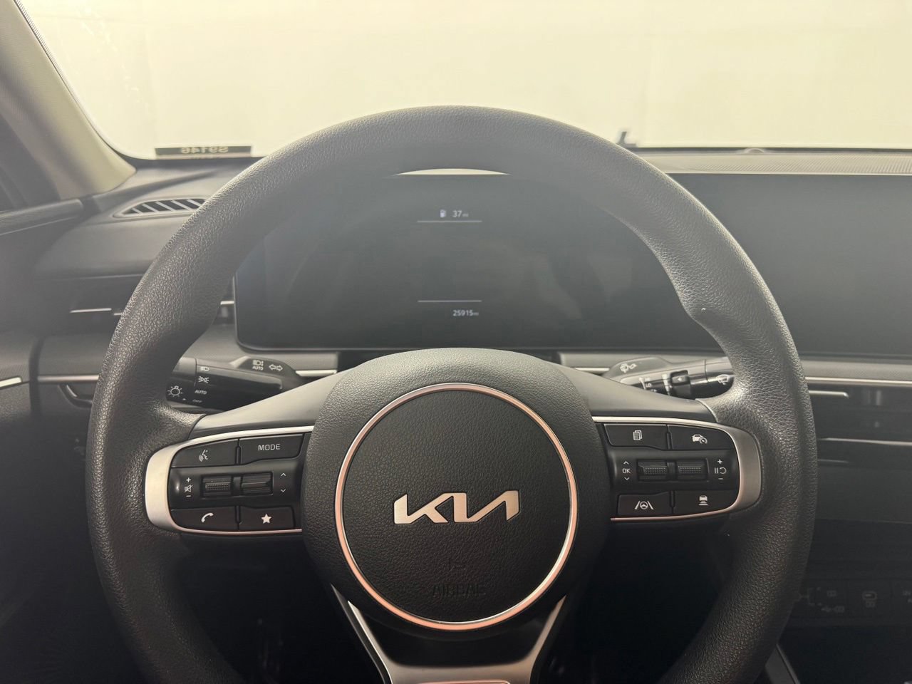 Used 2025 Kia K5 LXS FWD image 15