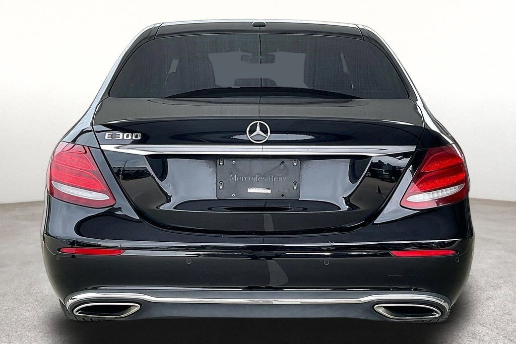Used 2018 Mercedes-Benz E 300 image 6