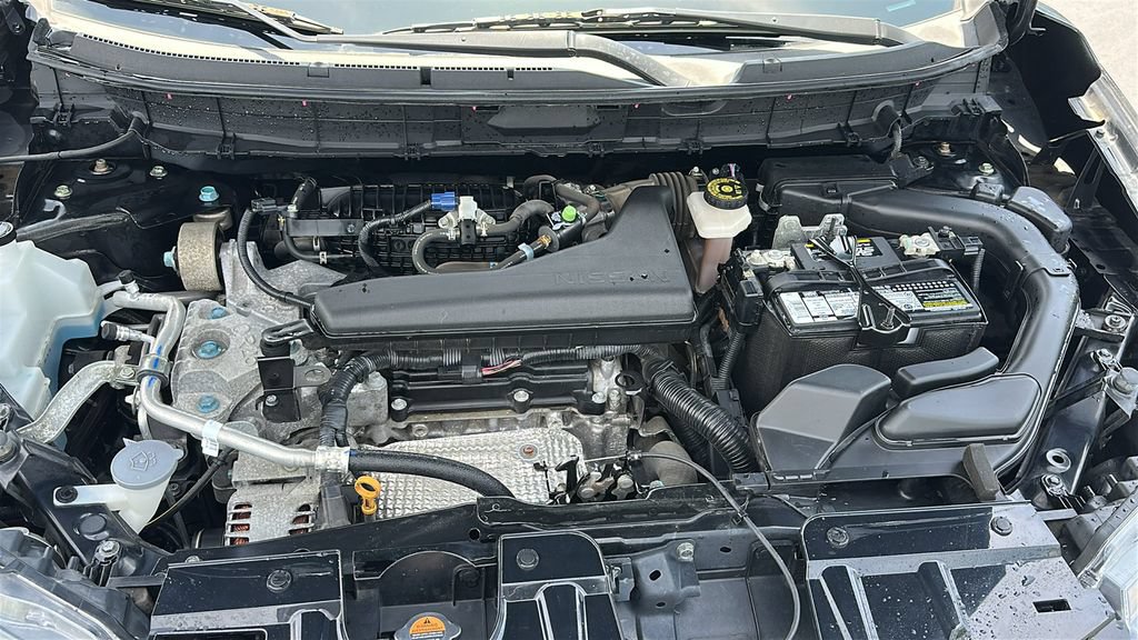 Used 2018 Nissan Rogue S AWD/4WD image 30