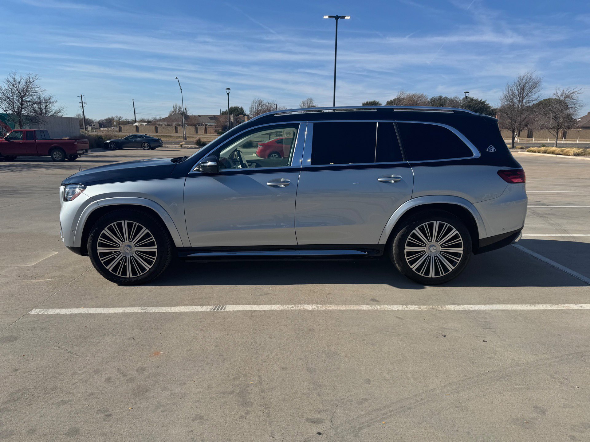 Used 2024 Mercedes-Benz Maybach GLS 600 4MATIC image 3